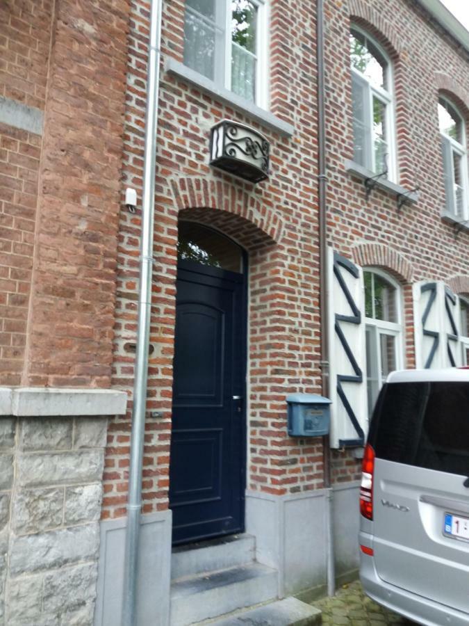 Anseremme Rijhuisヴィラ エクステリア 写真